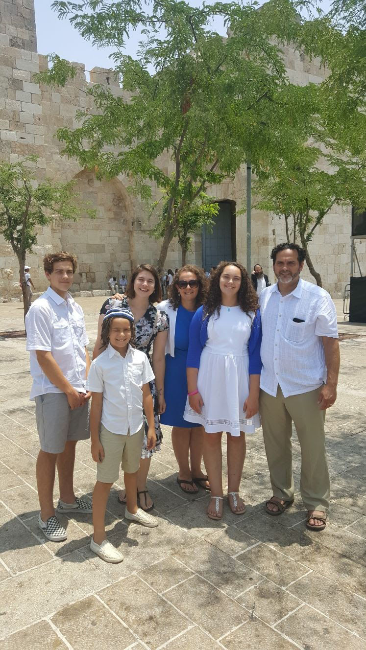 Chesnut family.jpg